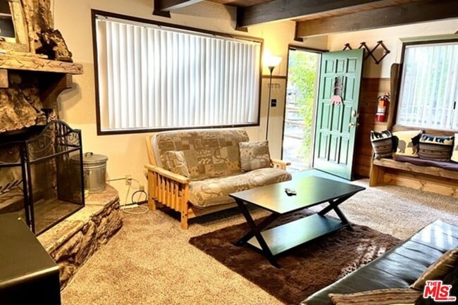 Building Photo - 42534 La Placida Ave