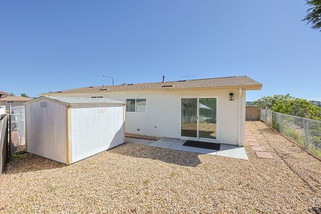 Building Photo - Peaceful 3BD/2BA Home in 55+ Community with Yard, Ocean View & Garage