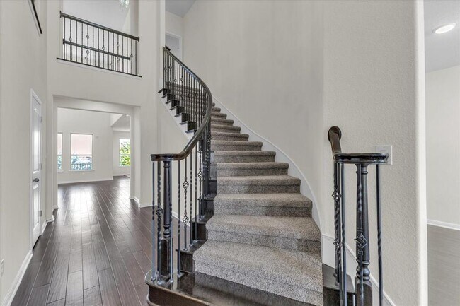 Building Photo - 2513 Cappelle Way