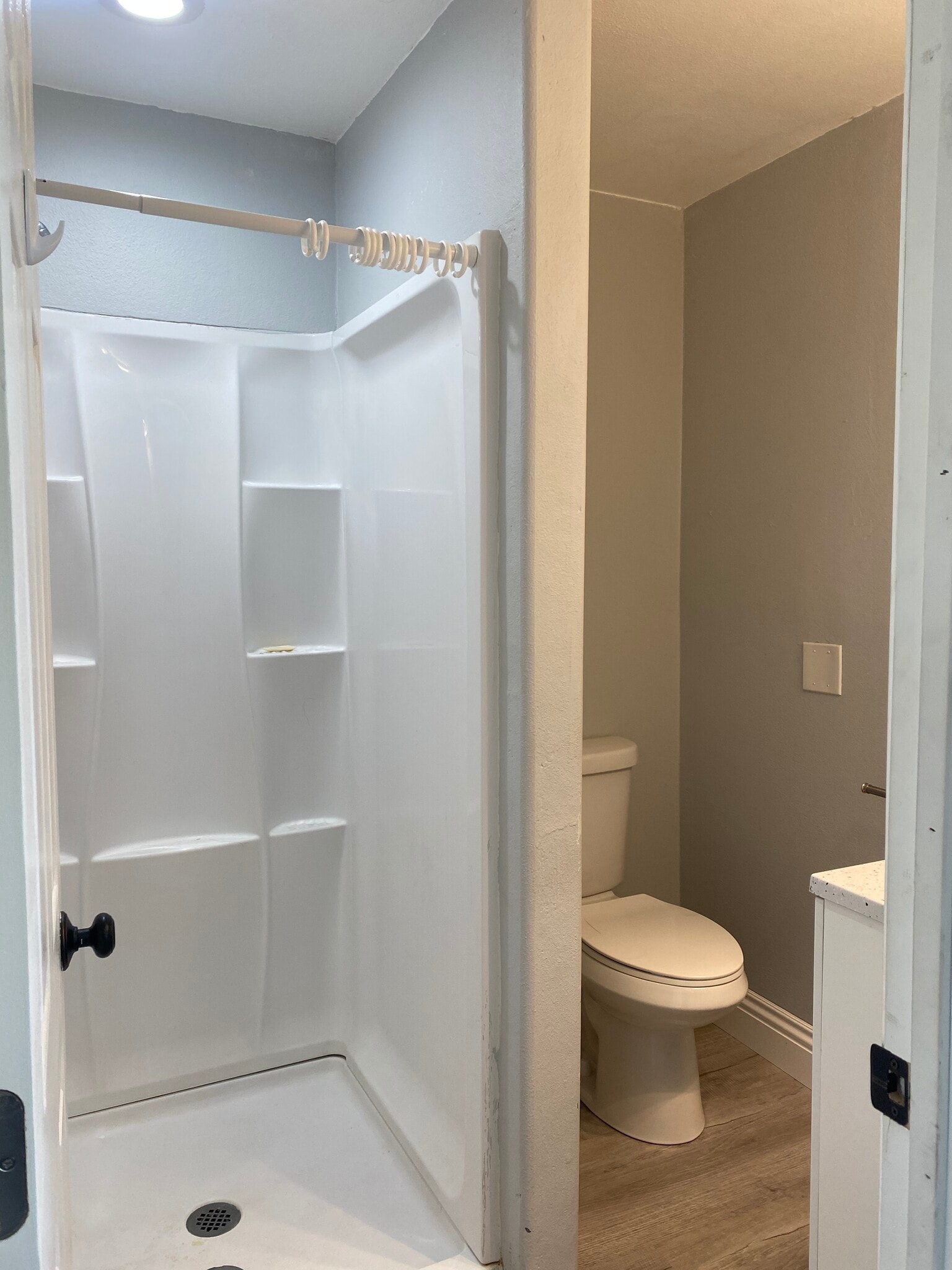 Building Photo - 7914 Malvern Ave