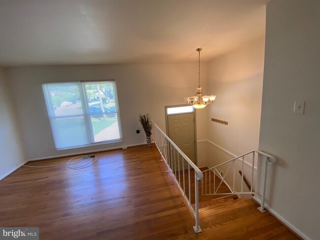 Building Photo - 5614 Duchaine Dr