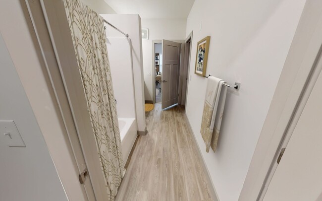 Building Photo - Lombardy | 2 Bed 2 Bath | 1100 sf