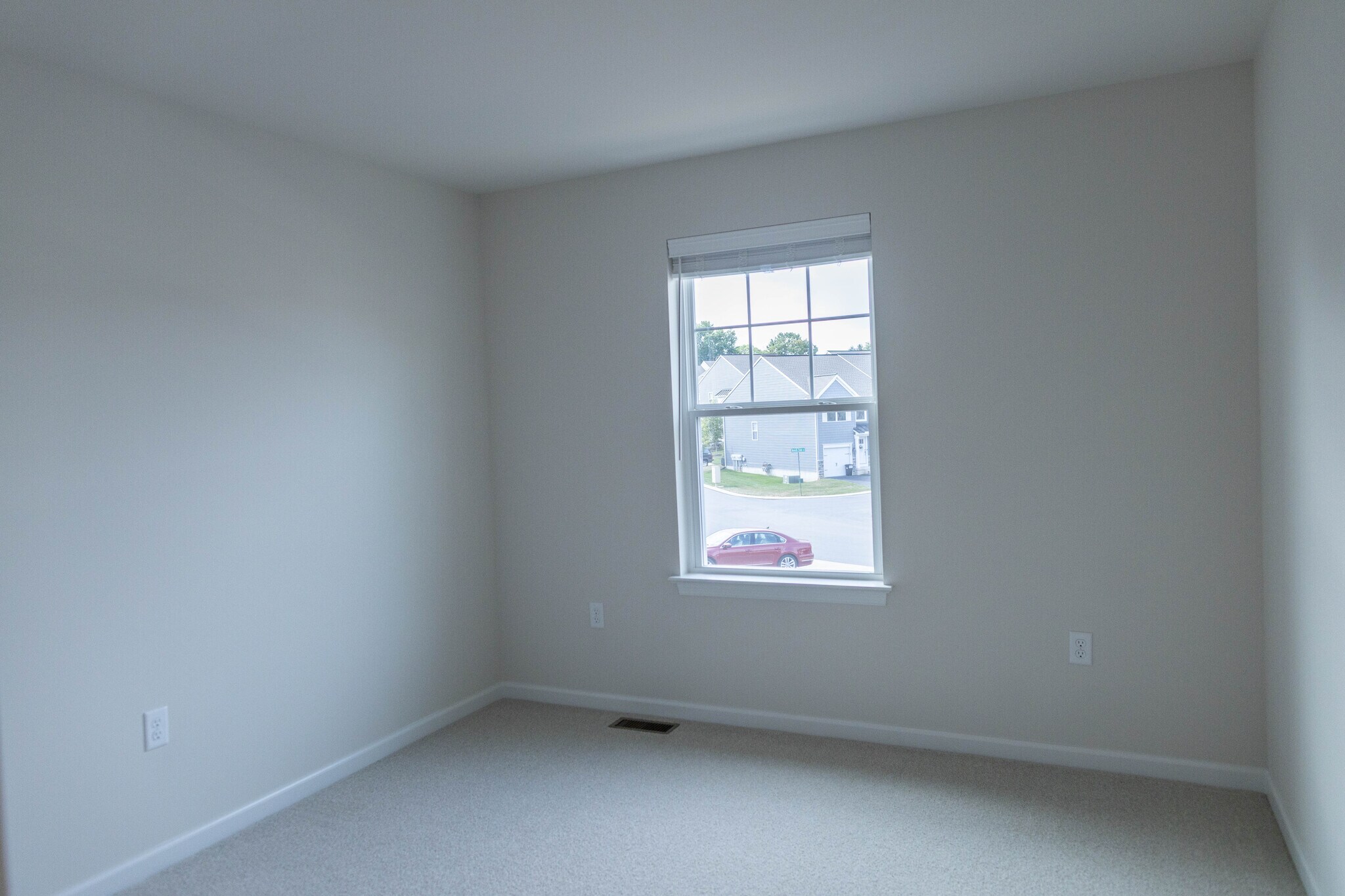 Building Photo - 87 Beech Tree Ct