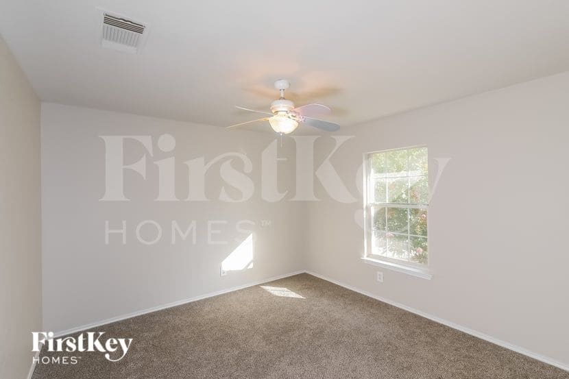 Building Photo - 7504 Forest Fern