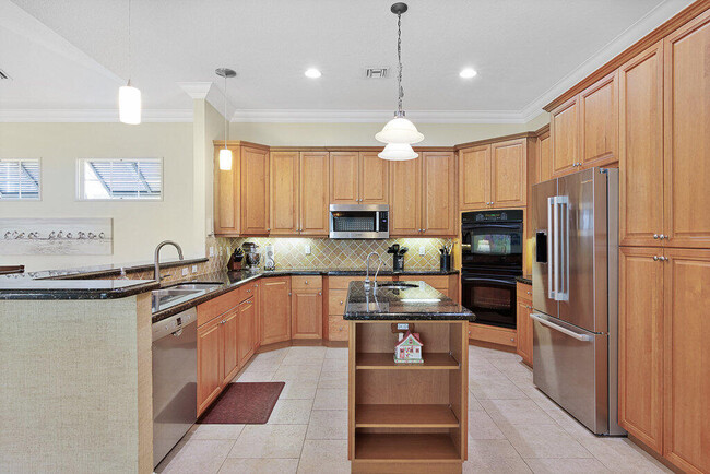Building Photo - 9190 Spring Time Dr