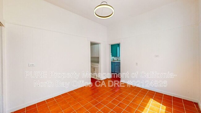 Building Photo - 28 Cunningham Pl