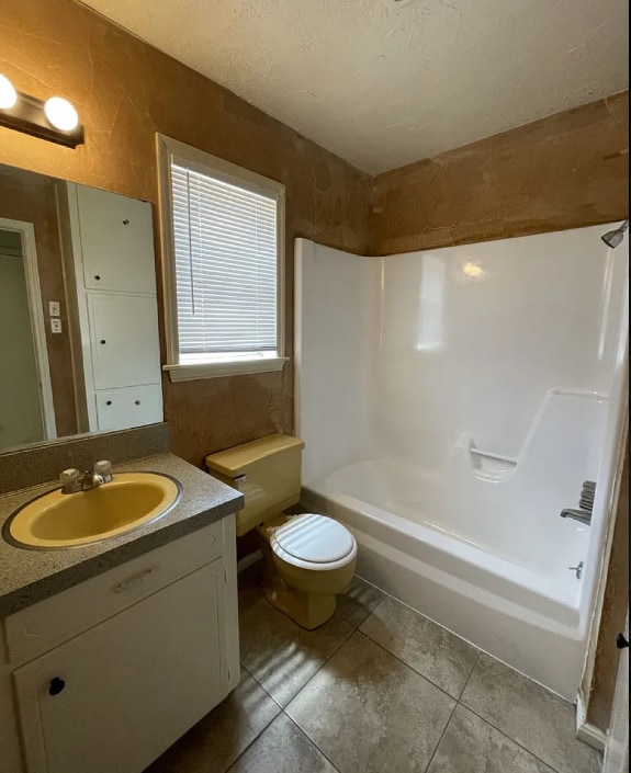 Building Photo - 1920 Briar Oaks Dr