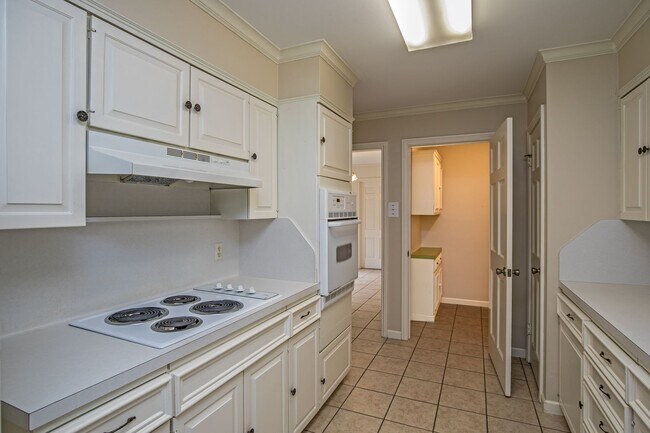 Building Photo - Colony Park Dr 3712/3714