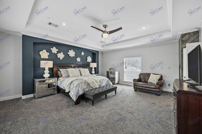 Building Photo - 5211 Mission Ave