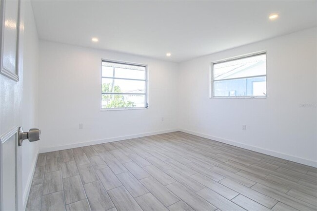 Building Photo - 4416 Rudder Way