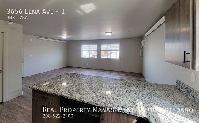 Building Photo - 3656 Lena Ave