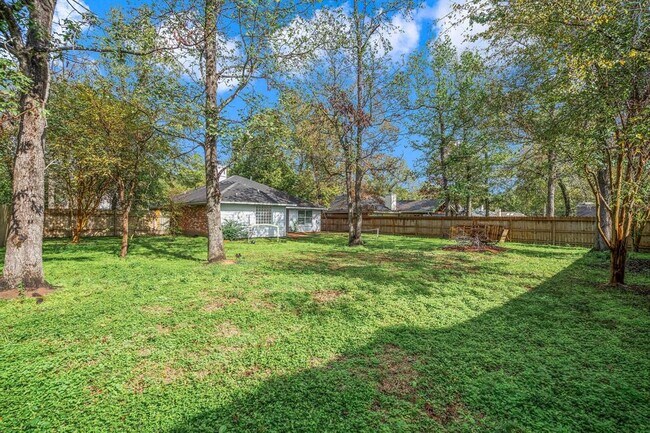 Building Photo - 6719 Woodland Oaks