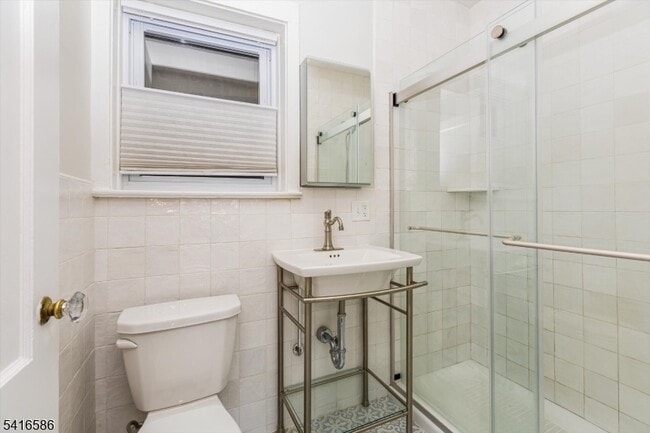 Building Photo - 12 N Willow St