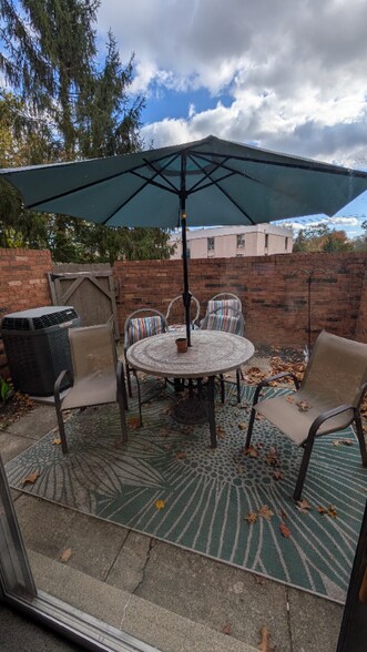 Building Photo - 4670 Merrifield Pl