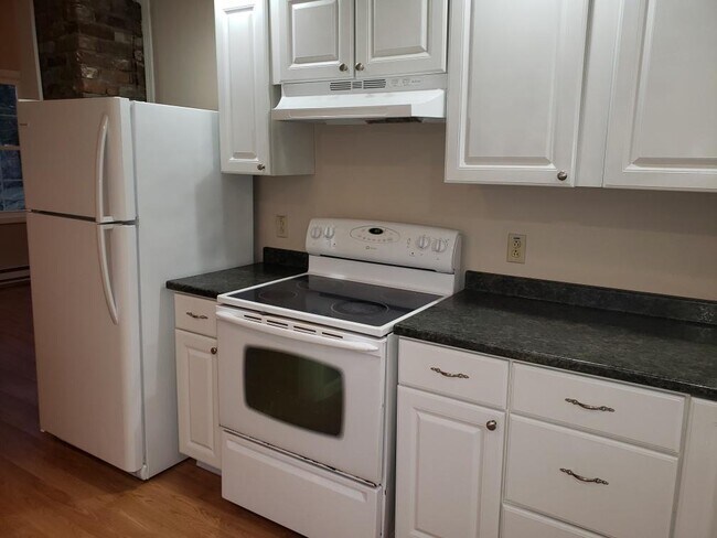 Building Photo - 506 Stafford Rd