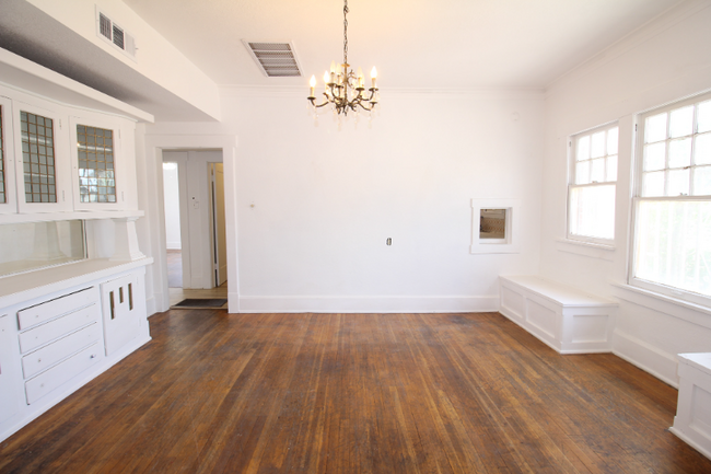 Building Photo - 2900 San Diego Ave
