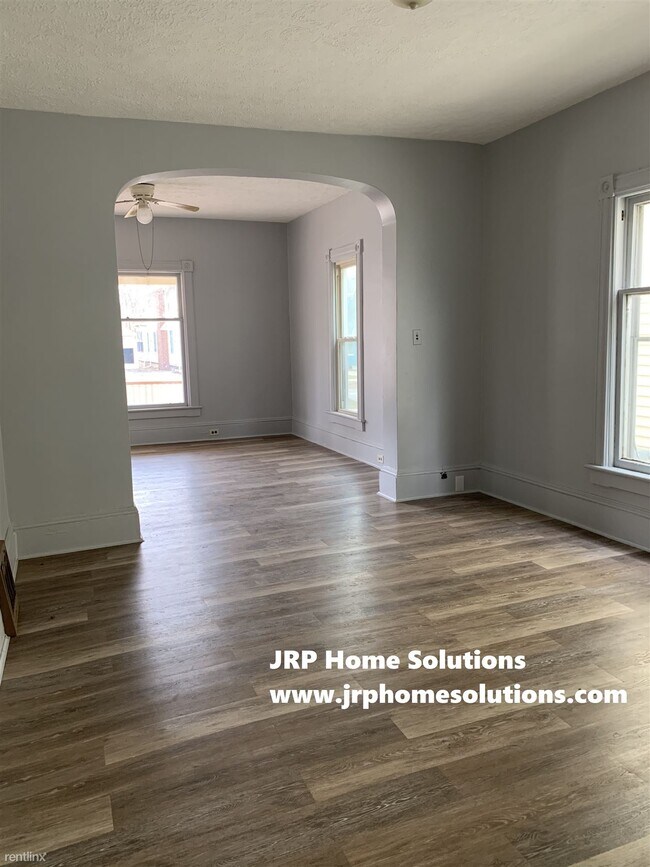 Building Photo - 4 br, 1 bath House - 202 S West Ave