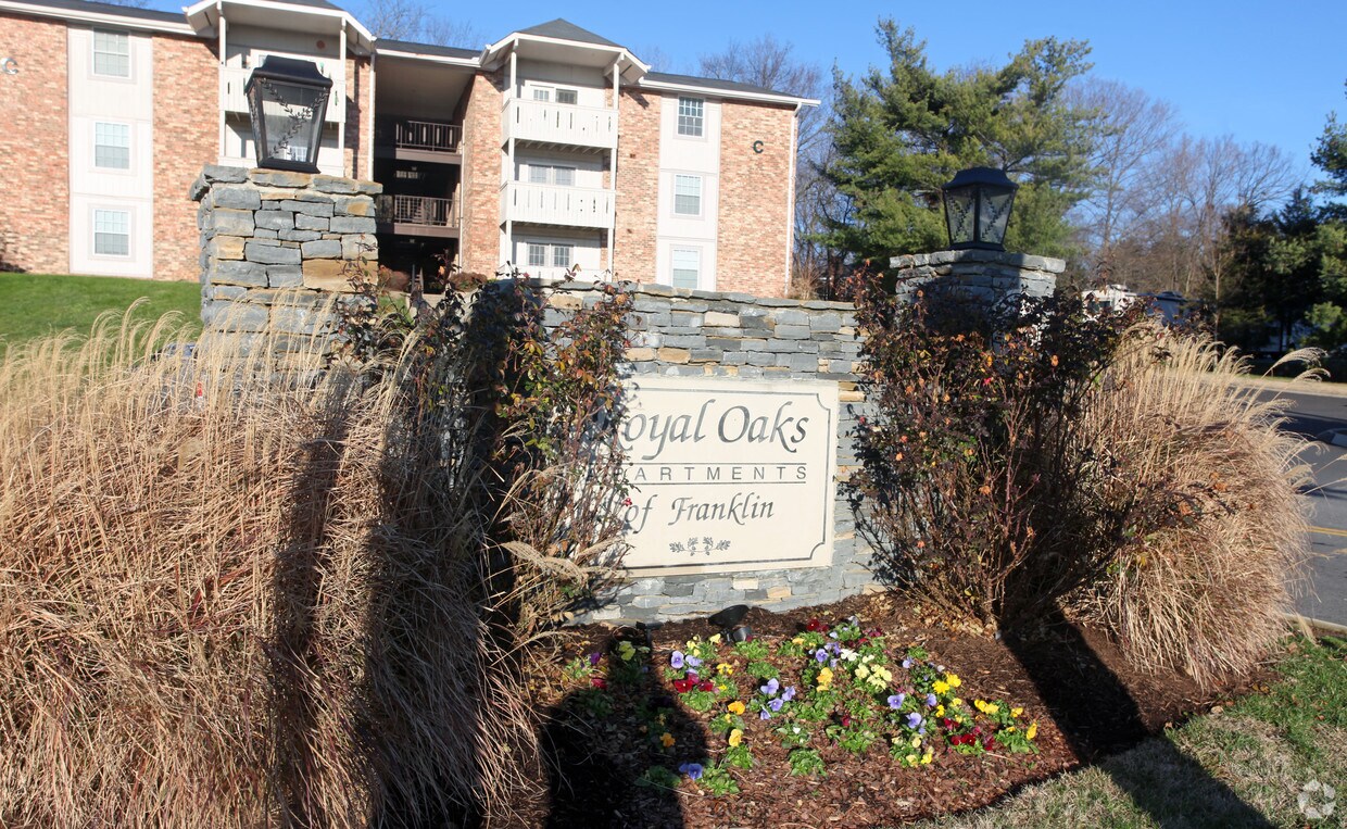 Royal Oaks Apartments Franklin Tn Apartment Finder