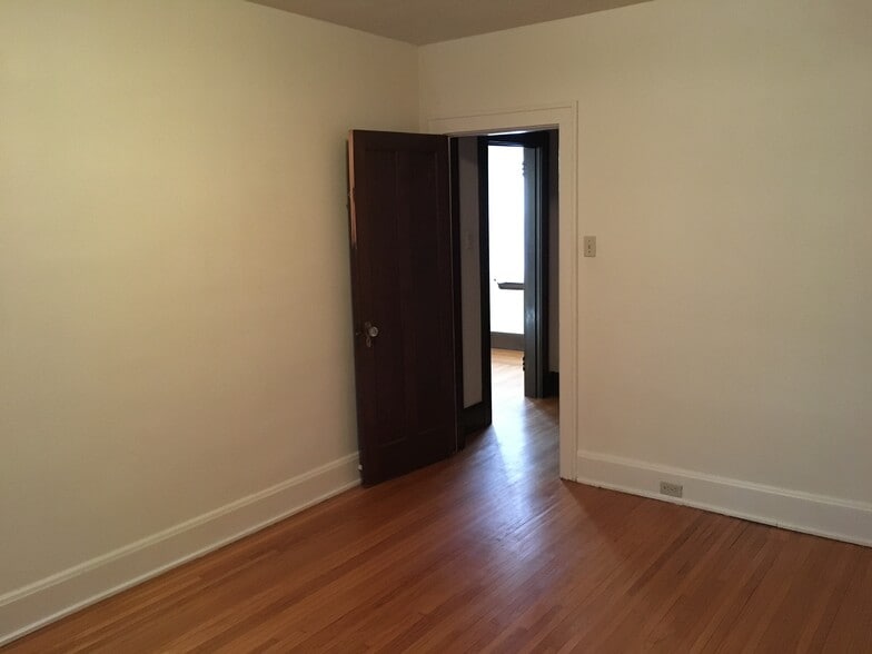 Bedroom no Furniture - 1358 Herlin Pl