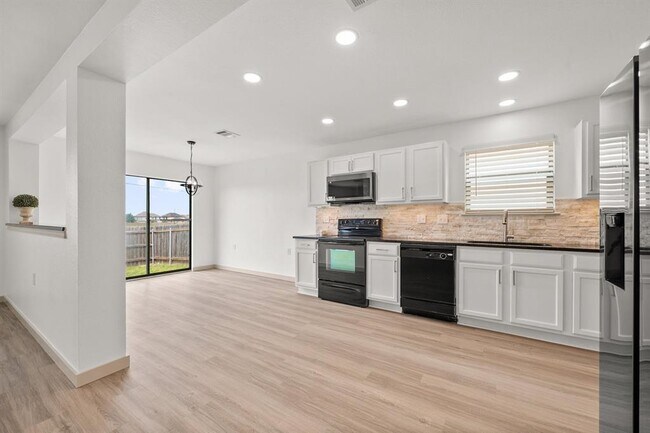 Building Photo - 8812 Wiley Way