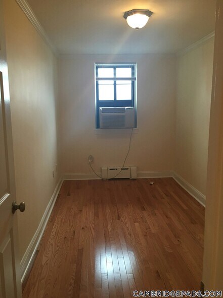 Building Photo - 60 Brattle St