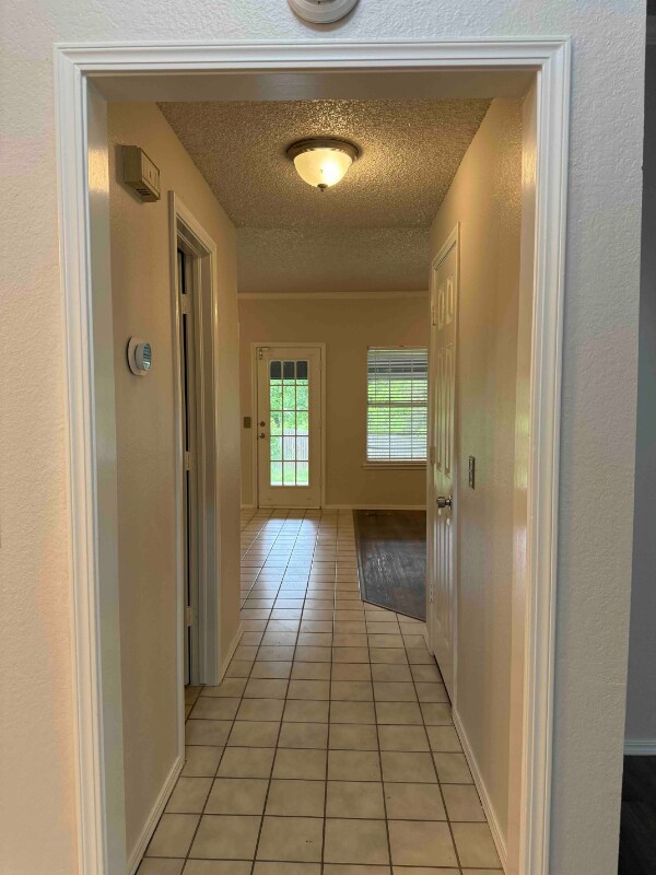 Building Photo - 8809 S Urbana Pl