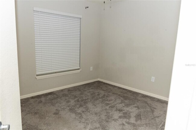 Building Photo - 213 Talladega Ln
