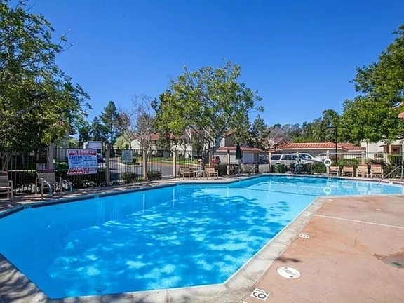 Building Photo - 980 Lupine Hills Drive #84