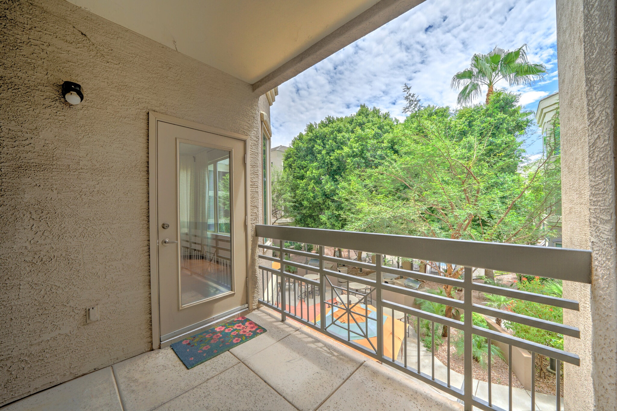 Balcony - 435 W Rio Salado Pky