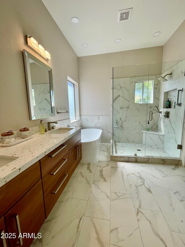 Building Photo - 10362 E Morning Star Dr