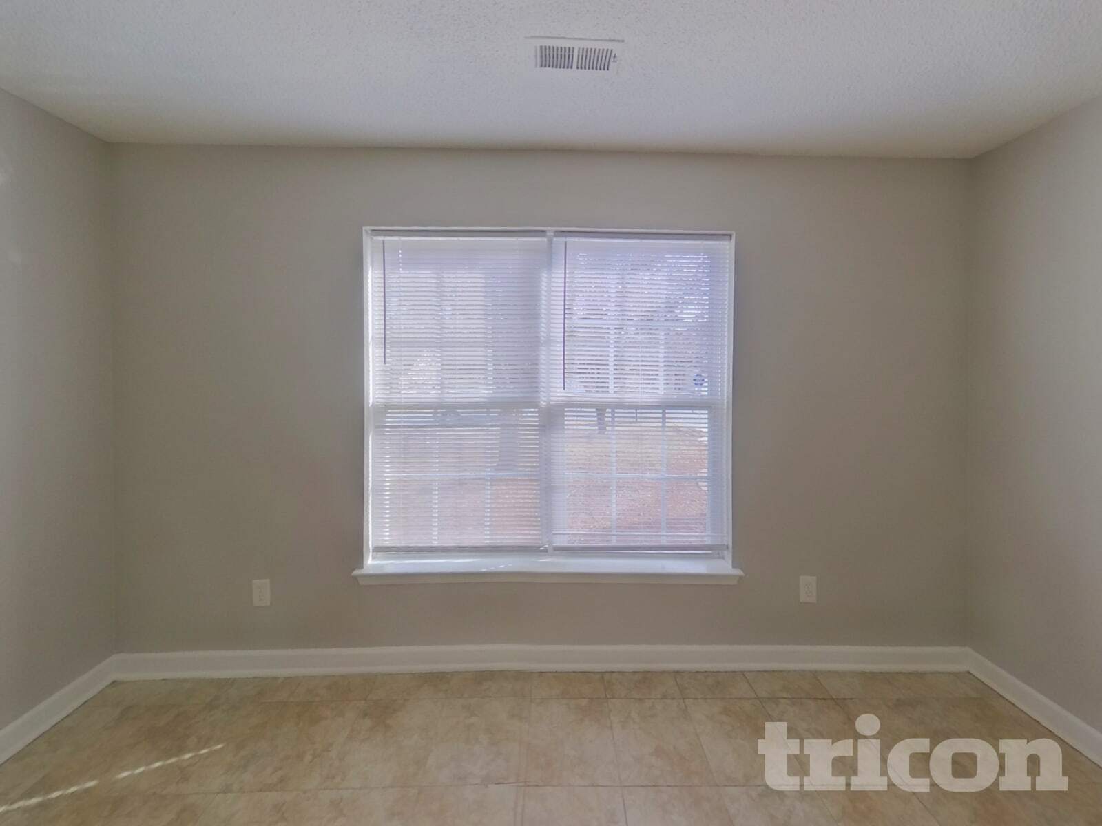 Building Photo - 882 Anchor Way NE