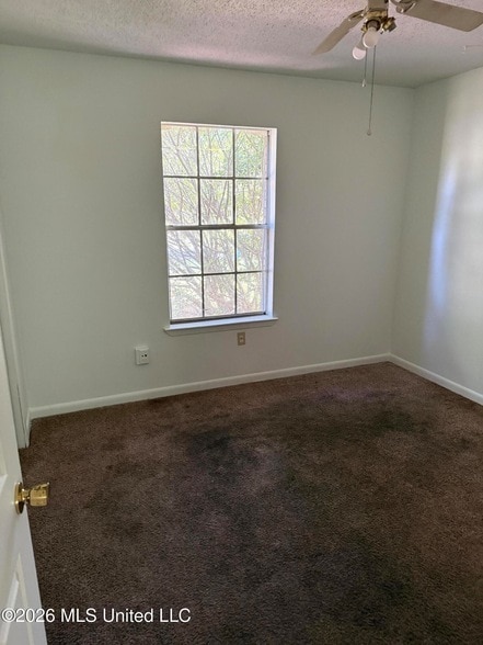 Building Photo - 1009 Michelle Dr