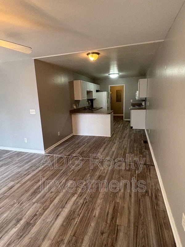 Building Photo - 5605 Wrenn Dr