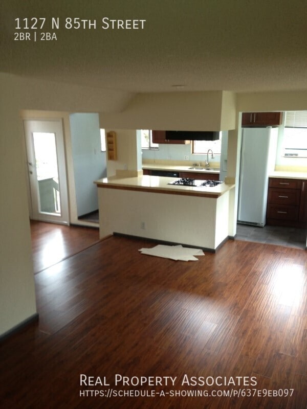 Primary Photo - 1127 N 85th St