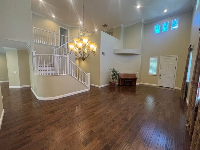 Building Photo - Spacious 4-Bedroom Home with Community Ame...