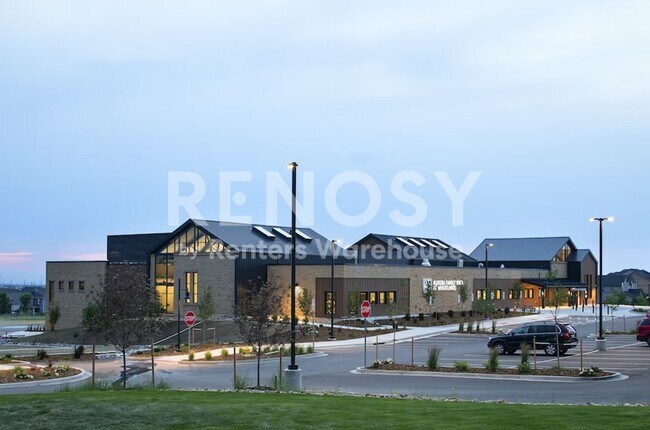 Building Photo - 25104 E Pinewood Pl
