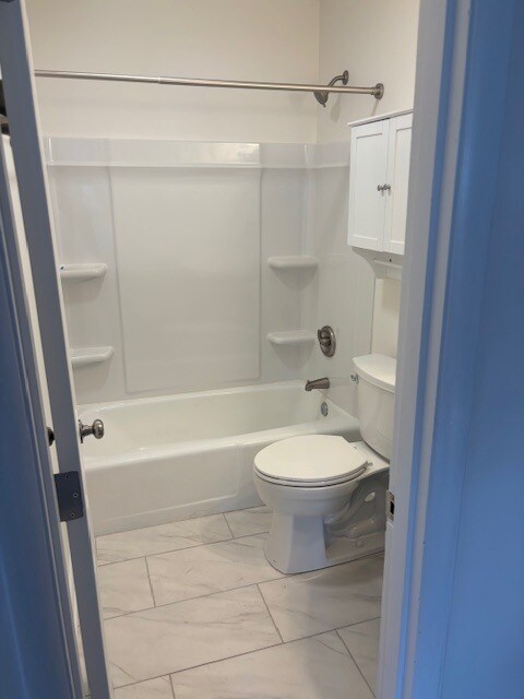 Building Photo - 809 Montrose Ave