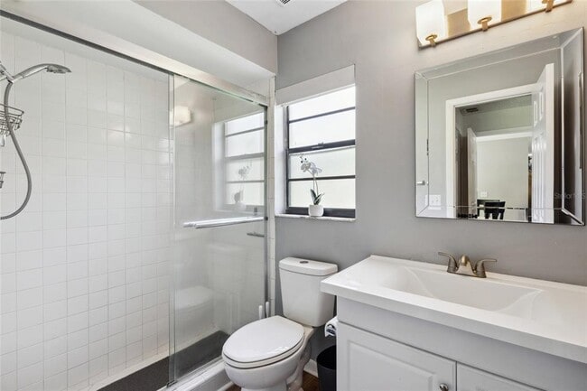 Building Photo - 1228 SW 75th Dr