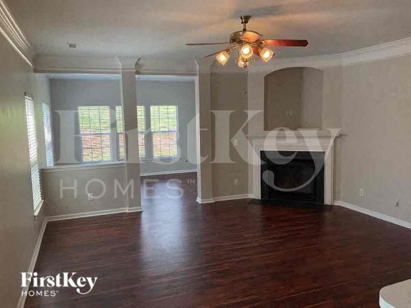 Building Photo - 10218 Little Whiteoak Rd