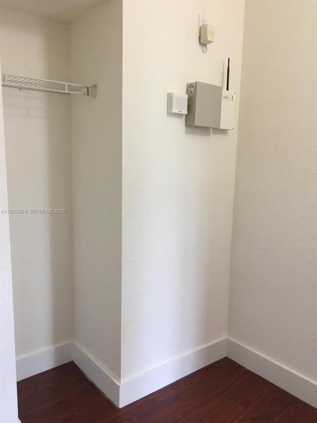 Building Photo - 10803 NW 83rd St