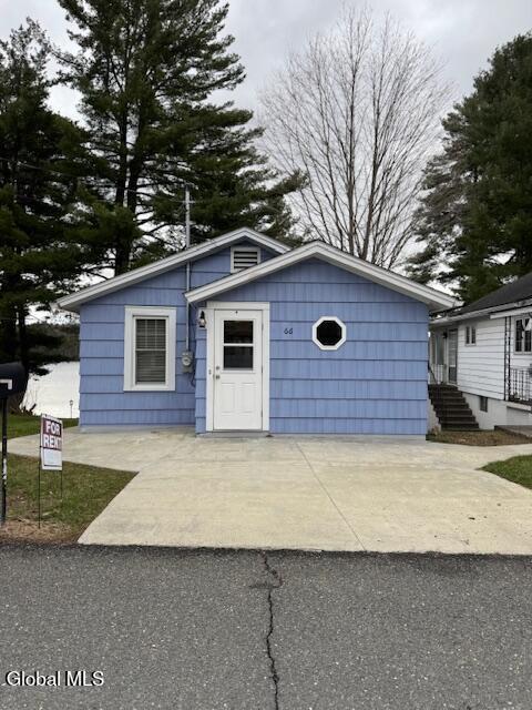 Building Photo - 66 Lakeshore Dr