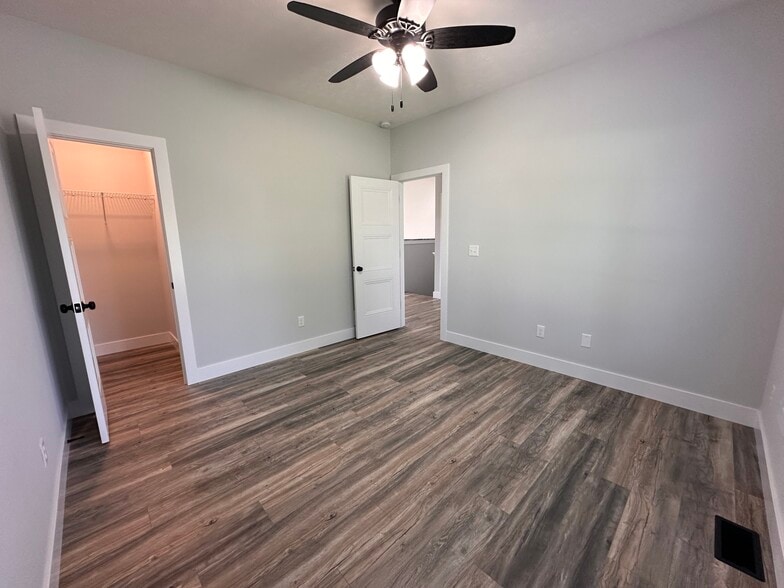 Building Photo - 824 Otter Creek Rd