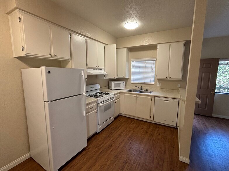 Building Photo - 2629 B St