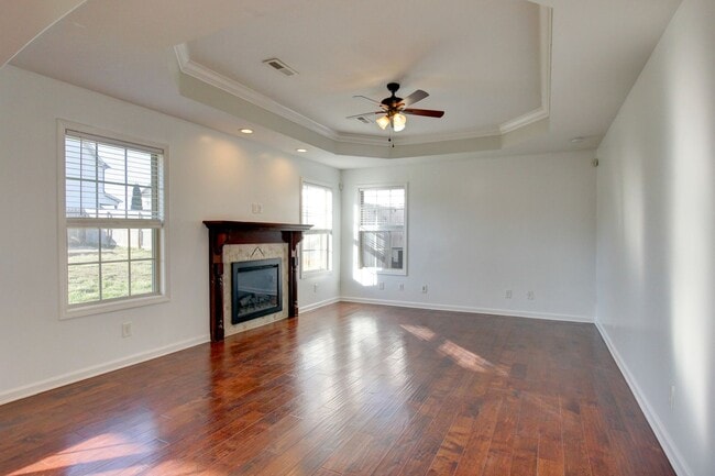 Building Photo - Stunning Five Bedroom With Hardwoods, Fireplace and Covered Patio in Sunset Meadows