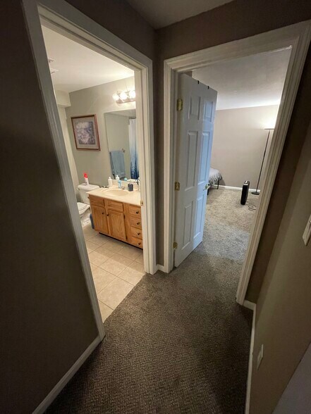 Building Photo - 3100 Beargrass Run Ct