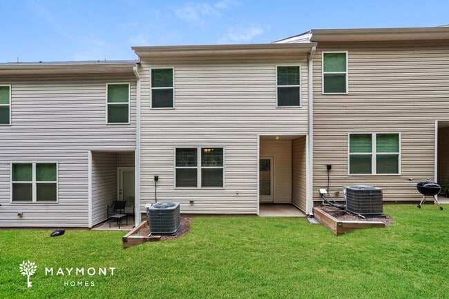 Building Photo - 2170 River Park Ct