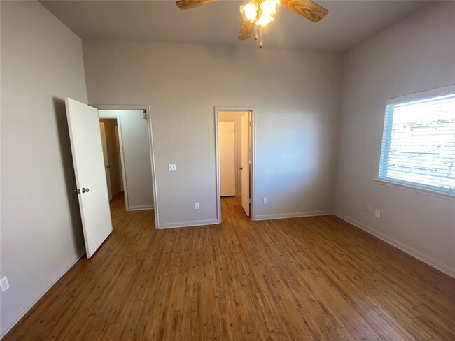 Building Photo - 1806 Dublin Dr