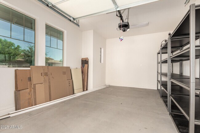 Building Photo - 4180 S Butte Ln