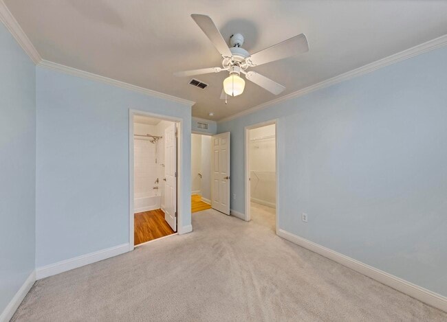 Building Photo - 749 Majestic Dr