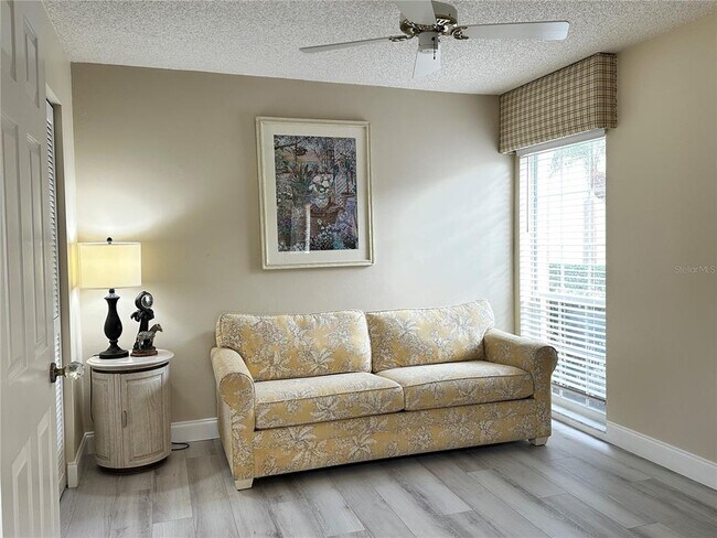 Building Photo - 5906 Doral Dr
